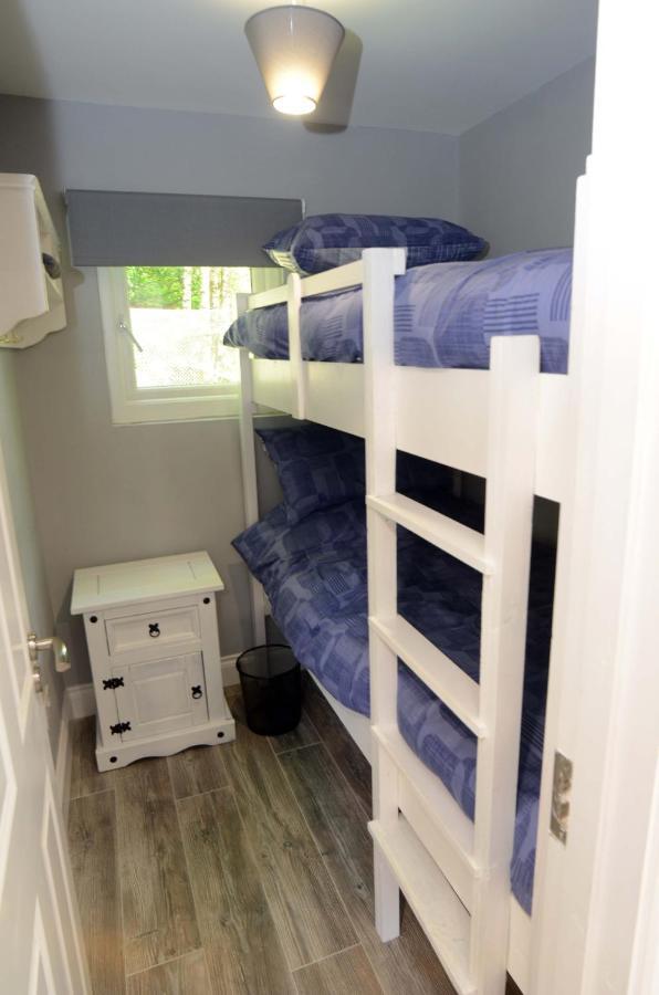 Tawny Lodge Westport Esterno foto
