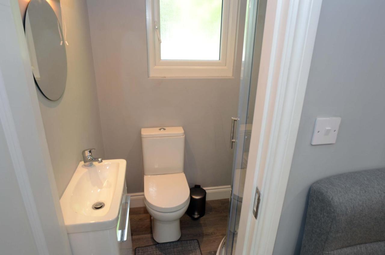 Tawny Lodge Westport Esterno foto